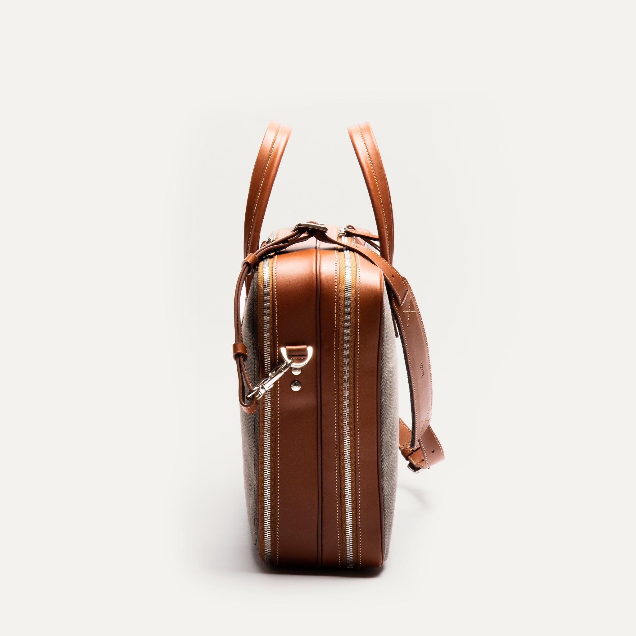 lundi 36-hour Travel Bag | CONALLY Gray & Cognac