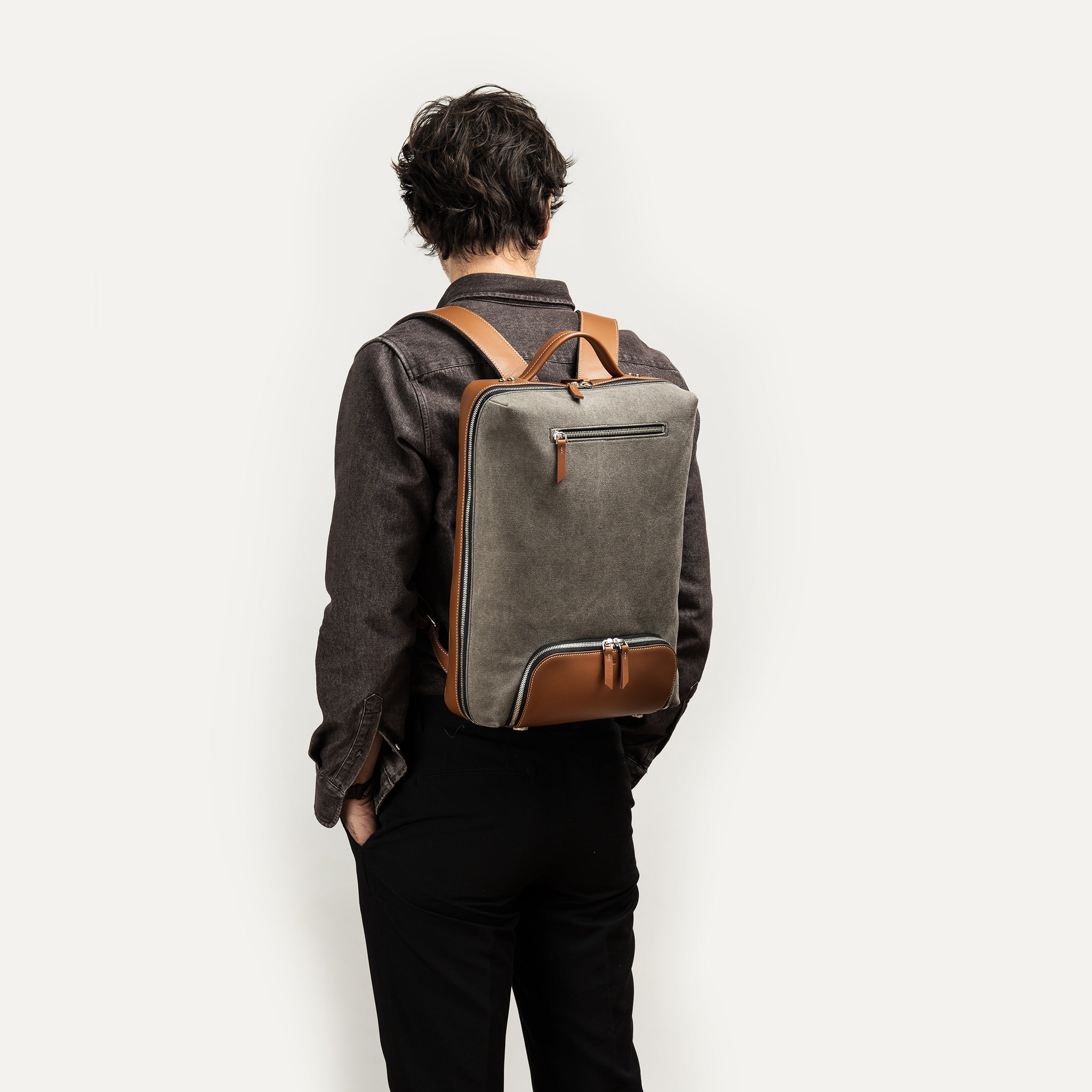 RUBENS, Gray & Cognac | lundi Cotton and Leather One Day Backpack