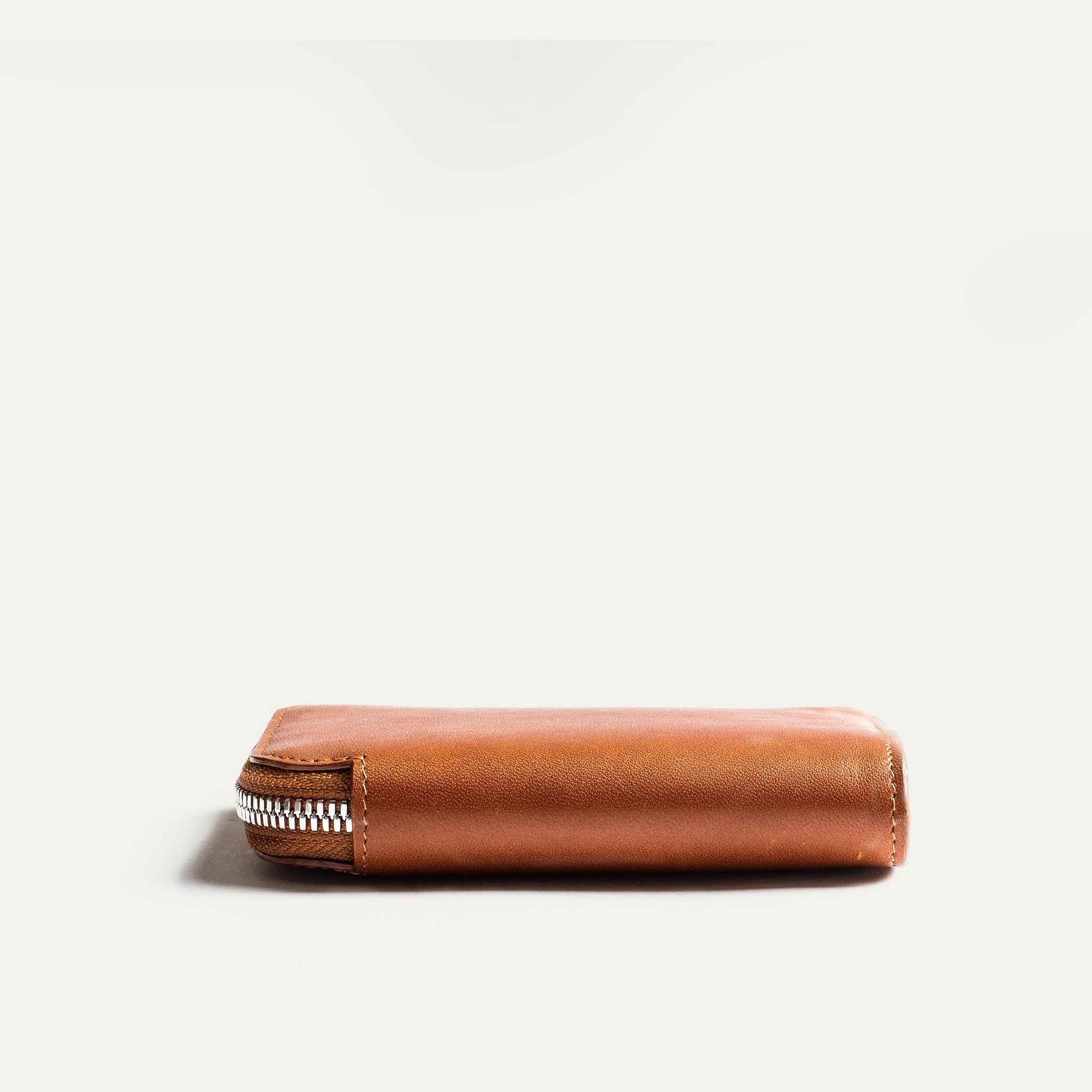 lundi Leather Wallet | CHARLES Cognac