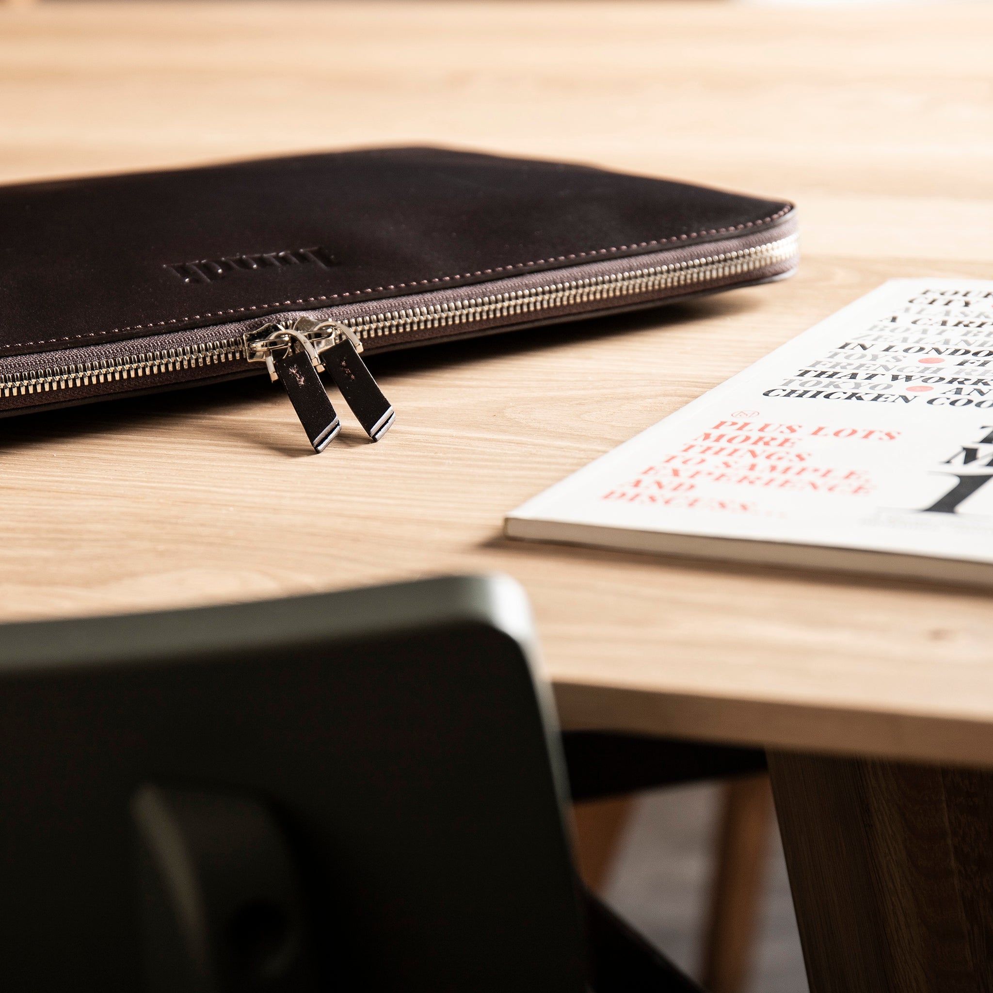 13 and 14-inch Leather Laptop Sleeve| SANDRO Chestnut