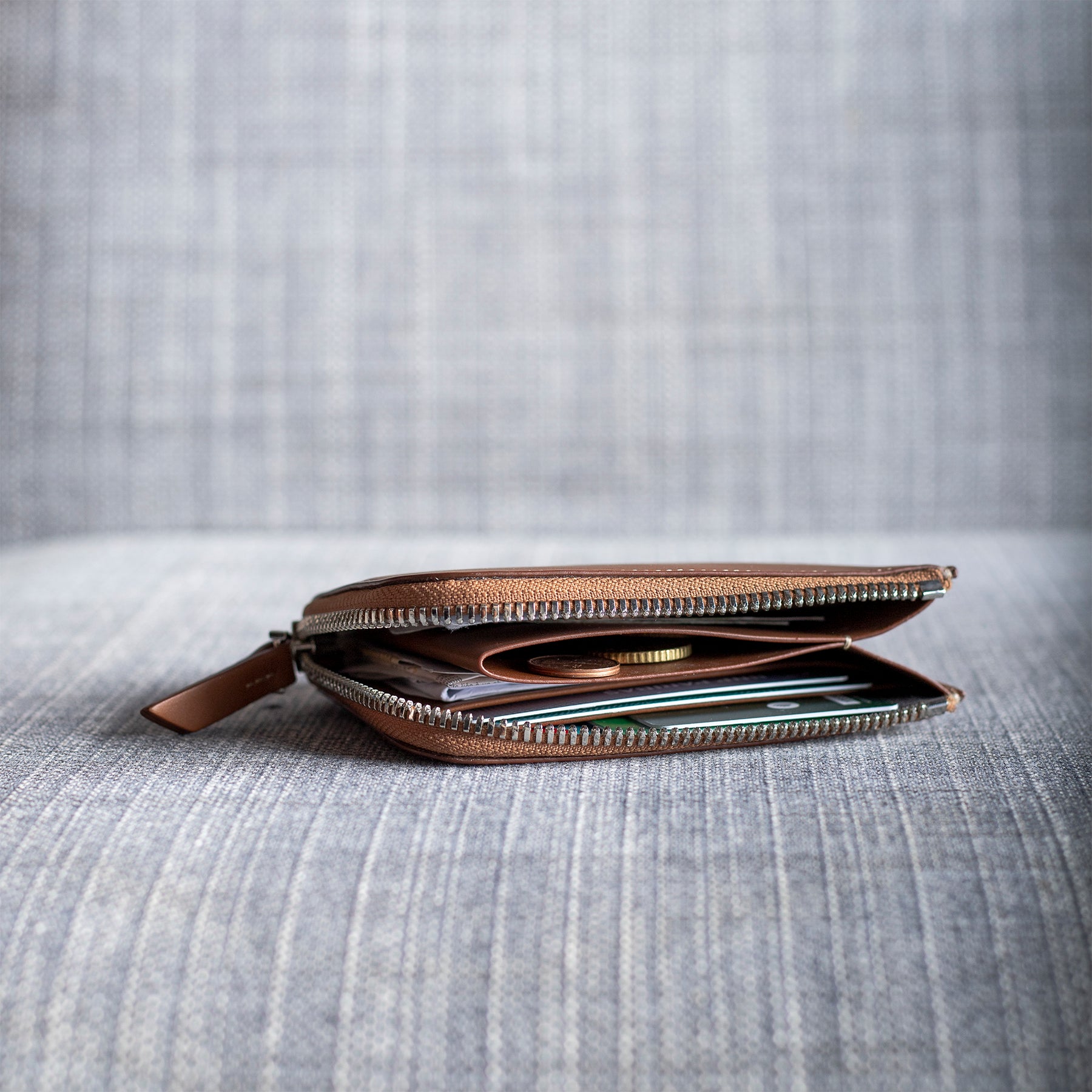 lundi Leather Wallet | CHARLES Cognac